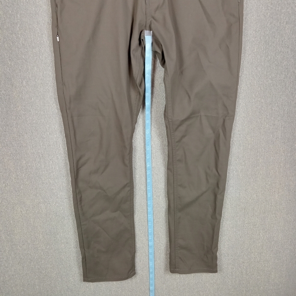Duer No Sweat Relaxed Taper Pants Mens Size 30X32 Stretch Business Hiking Casual - Picture 7 of 9